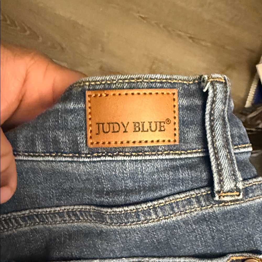 Judy Blue Dark Wash Skinny Jeans - Picture 6 of 8